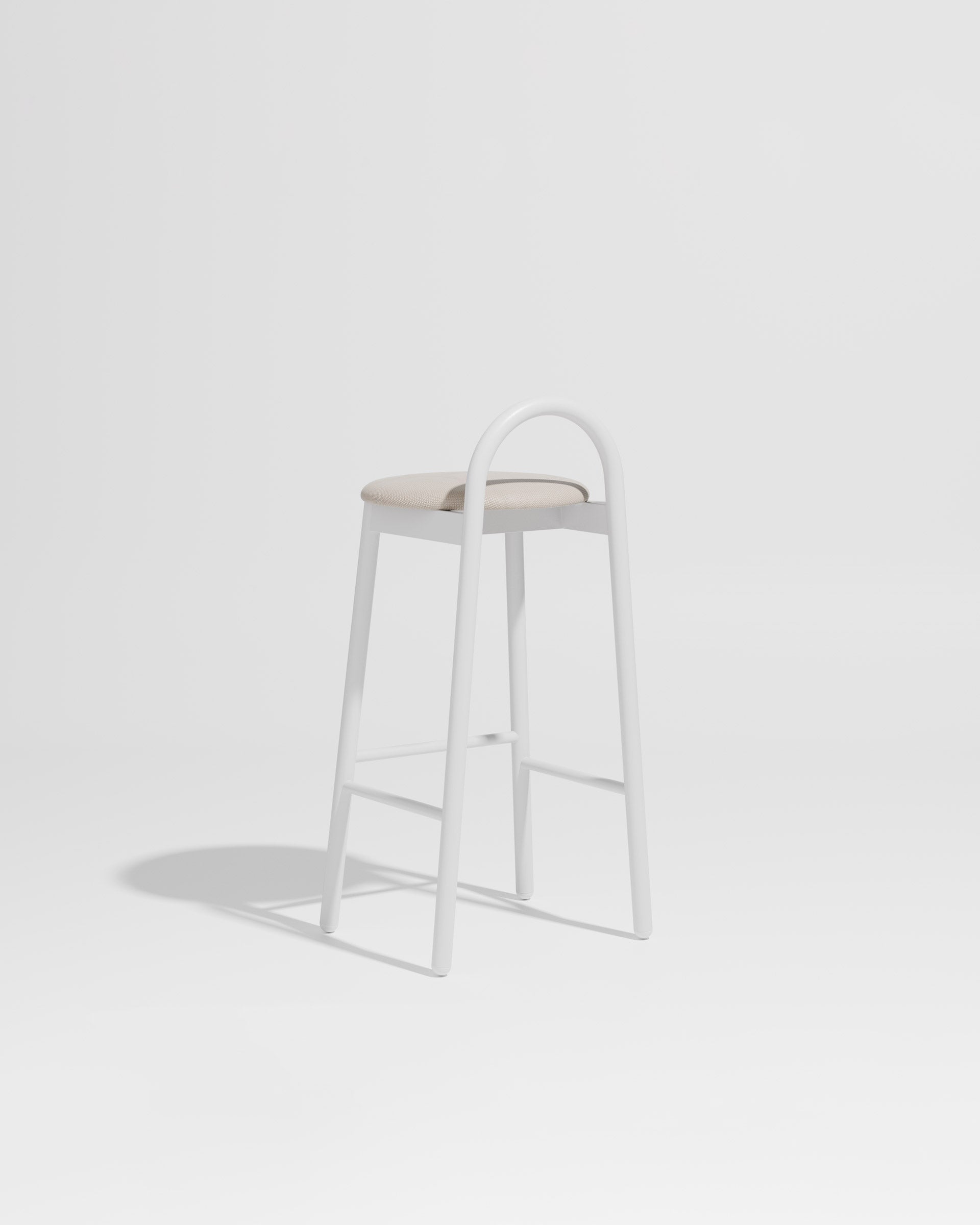 Bobby Bar Stool Metal Upholstered | Daniel Tucker | DesignByThem ** Maraham Merit 030 / White