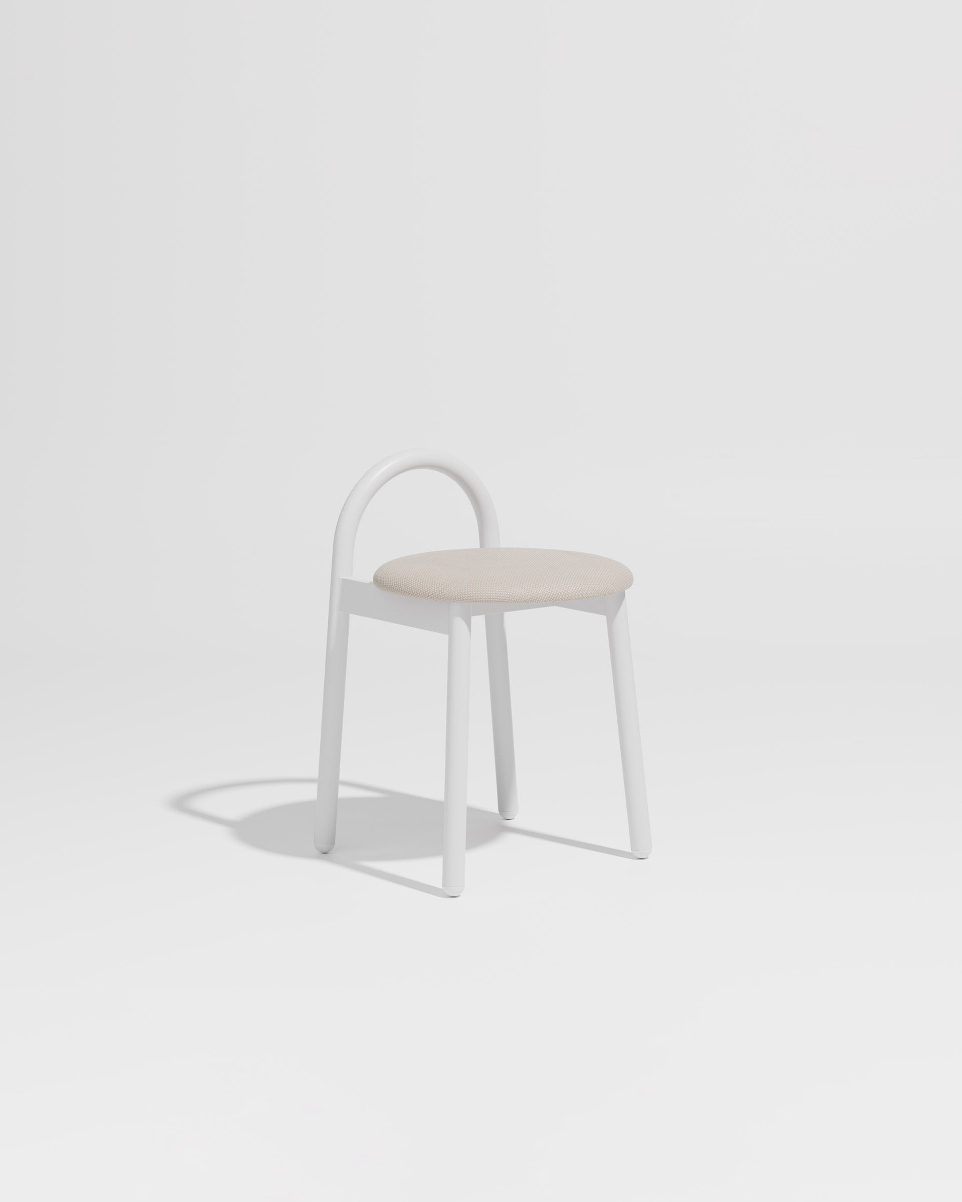 Bobby Stool Metal Upholstered | Daniel Tucker | DesignByThem ** Maharam Merit 030 / White