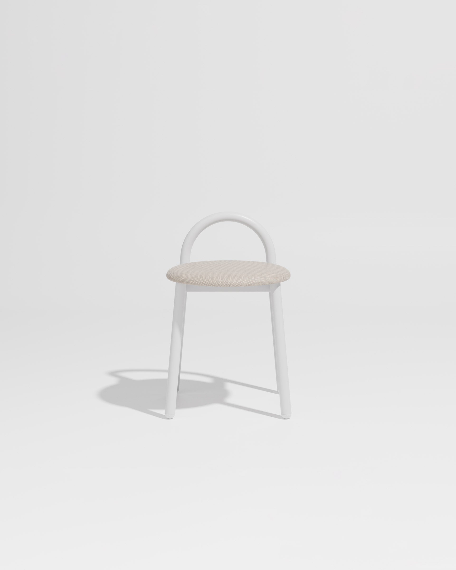 Bobby Stool Metal Upholstered | Daniel Tucker | DesignByThem ** Maharam Merit 030 / White