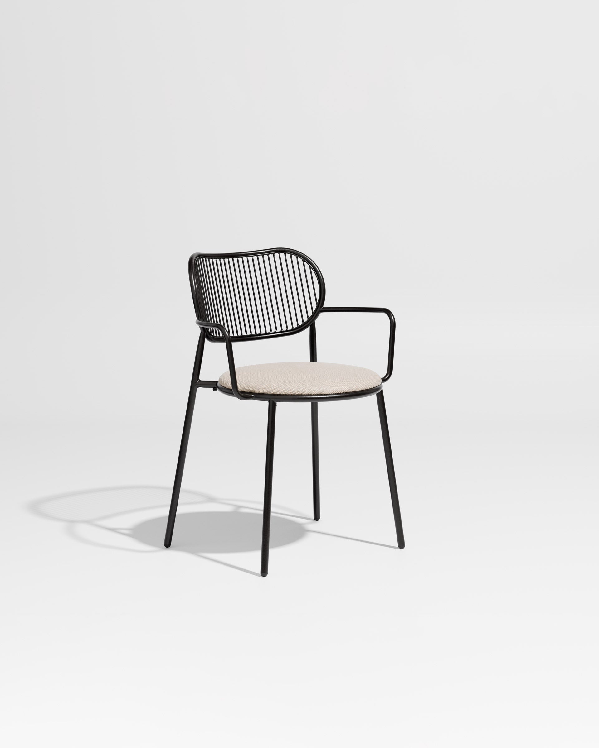 Piper Chair with Armrests | Gibson Karlo | Dining Stainless Steel | DesignByThem ** Black-Black / Maharam Merit - 030 (Indoor Only)