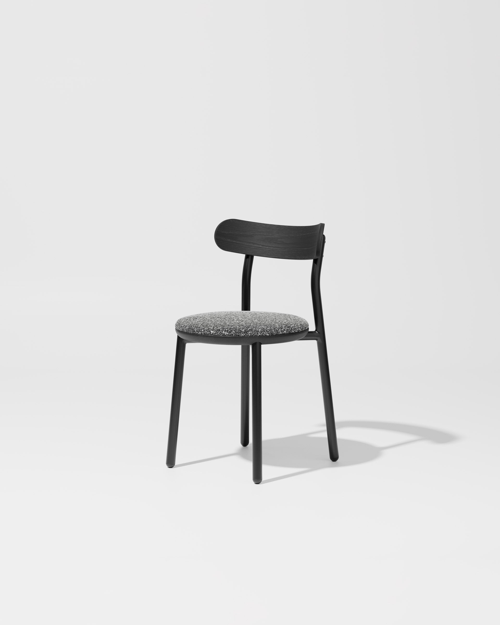 Them Chair - Upholstered | Gibson Karlo | DesignByThem ** Kvadrat Zero 004 / Black