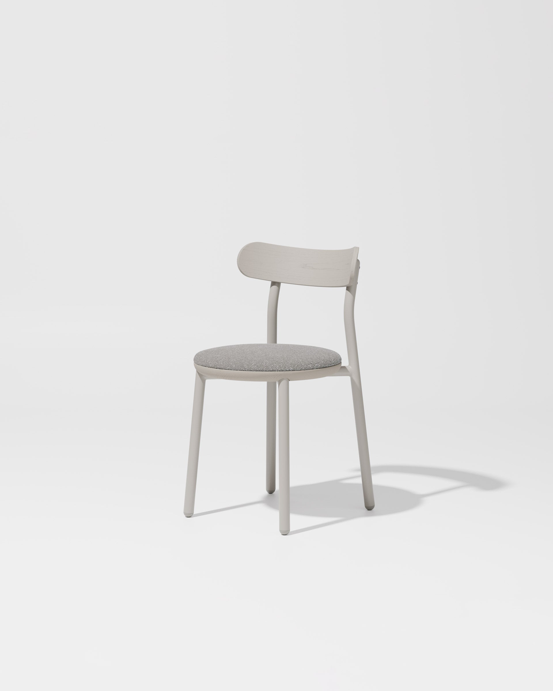 Them Chair - Upholstered | Gibson Karlo | DesignByThem ** Kvadrat Zero 016 / Silk Grey