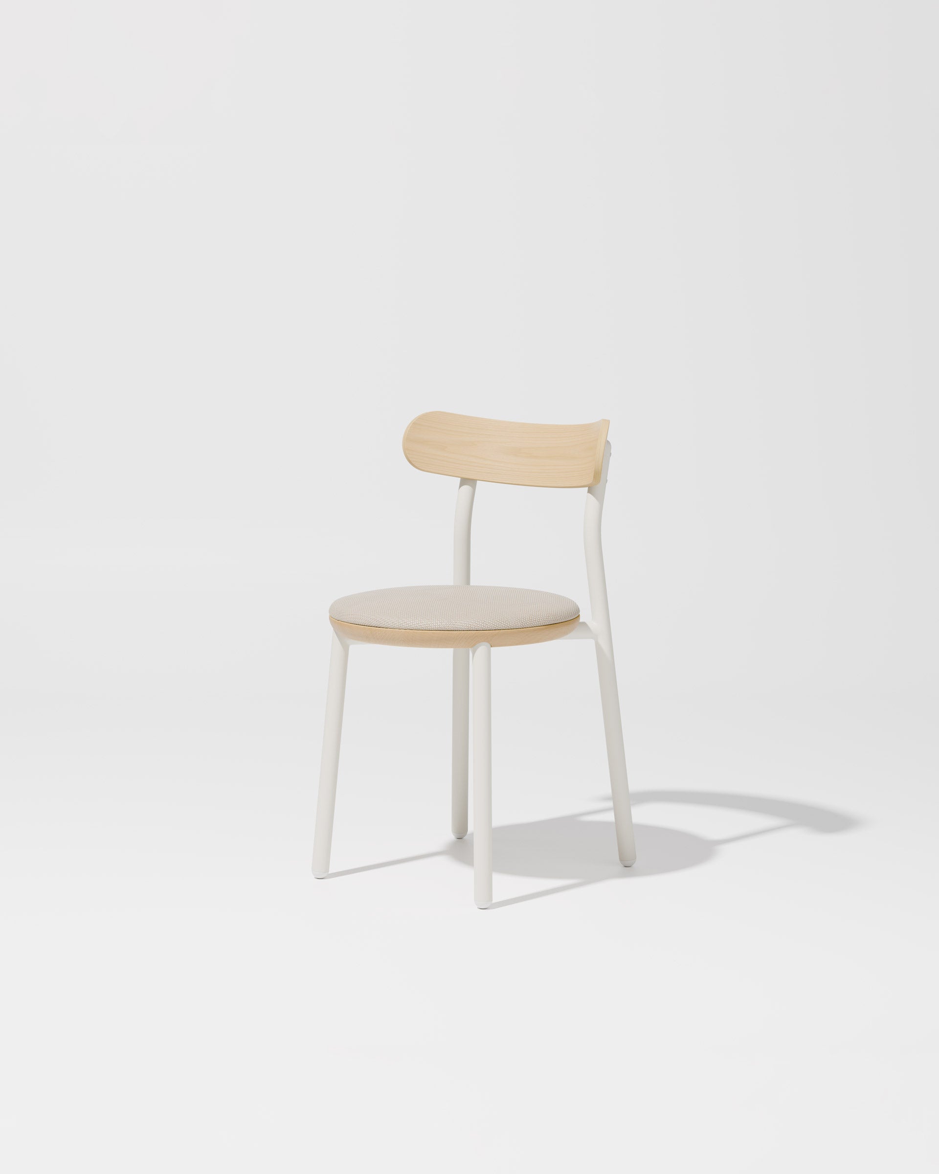 Them Chair - Upholstered | Gibson Karlo | DesignByThem ** Maharam Merit 030 / Soft White