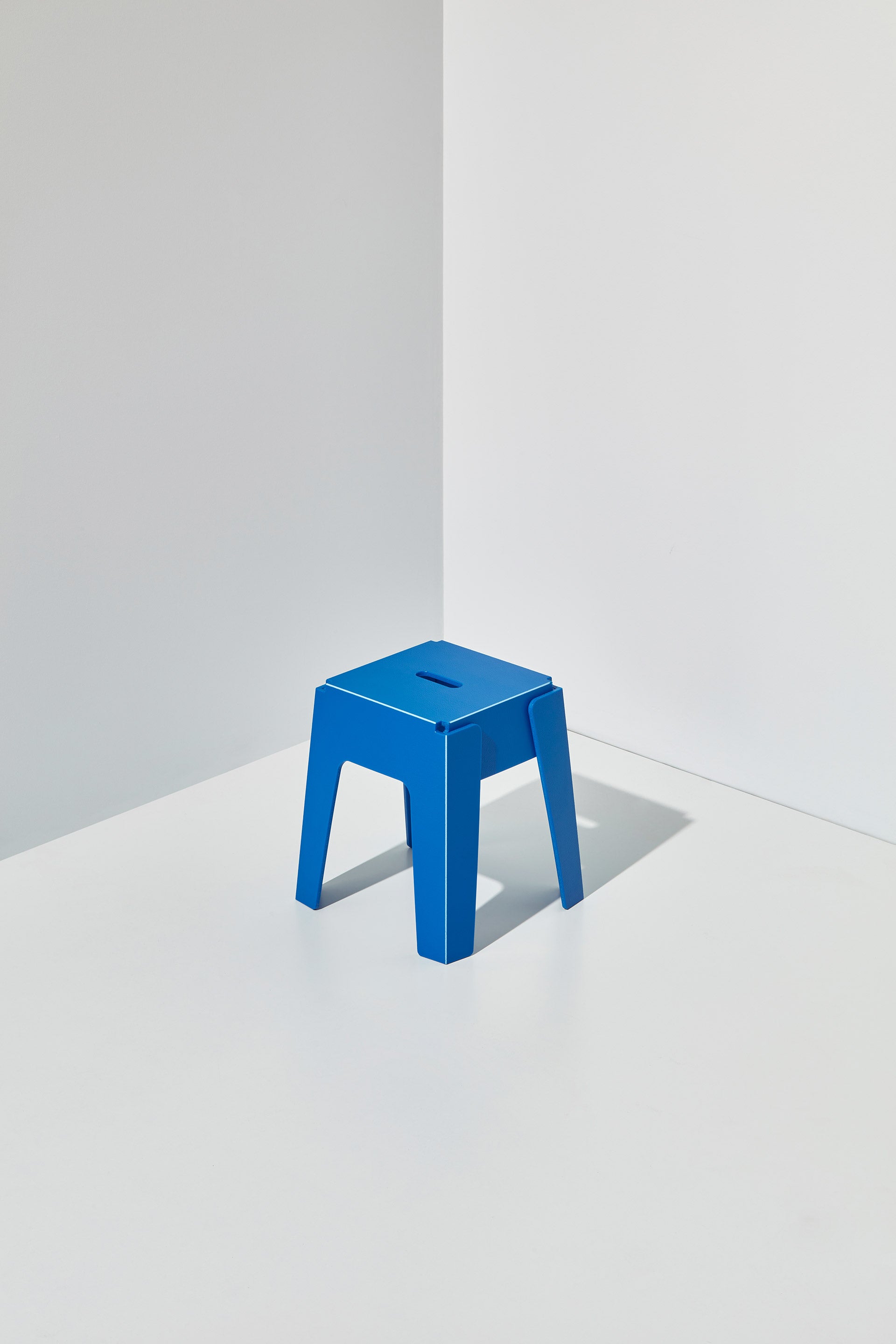 Plastic best sale stool design